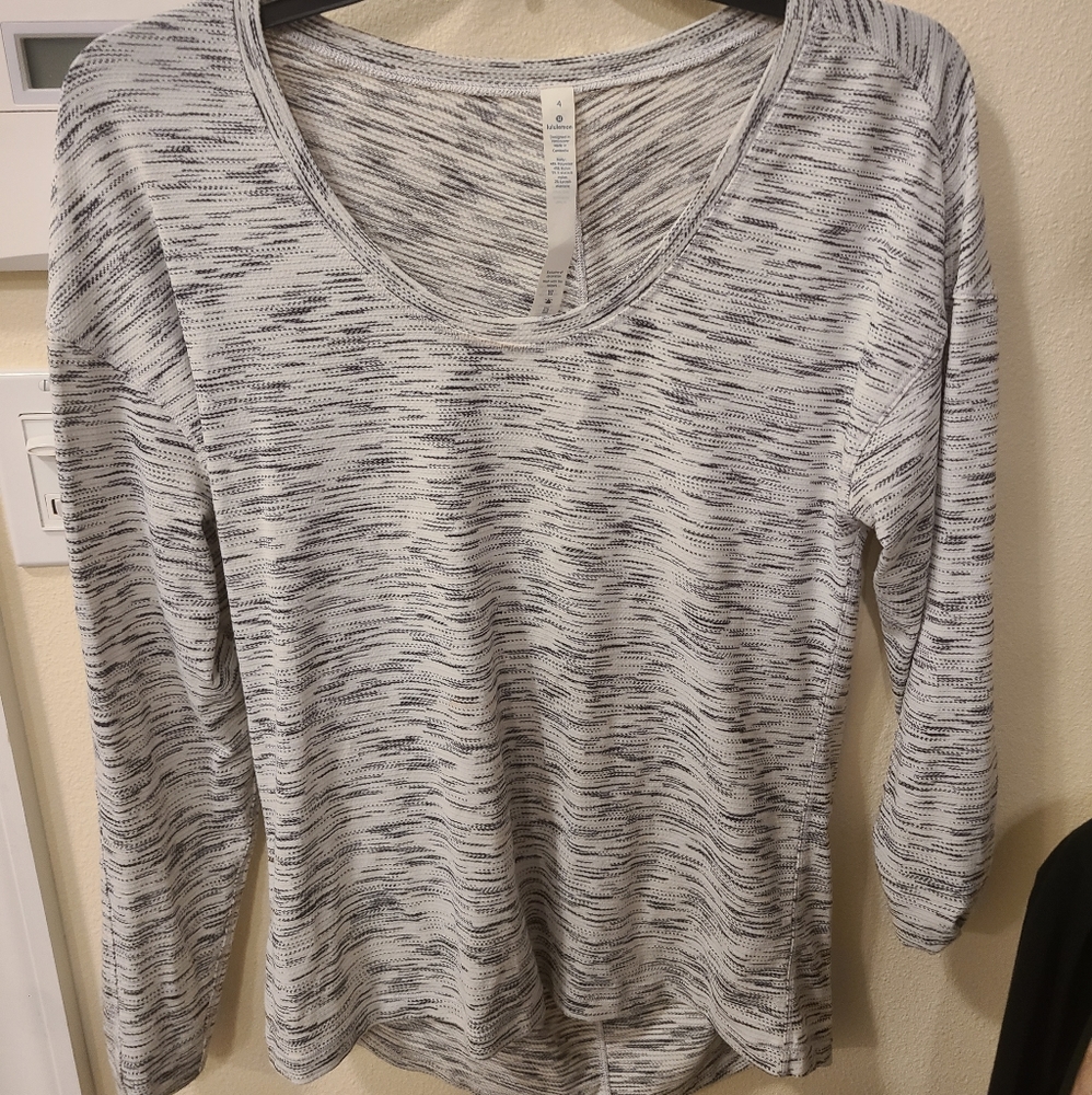 Lululemon black and white striped top